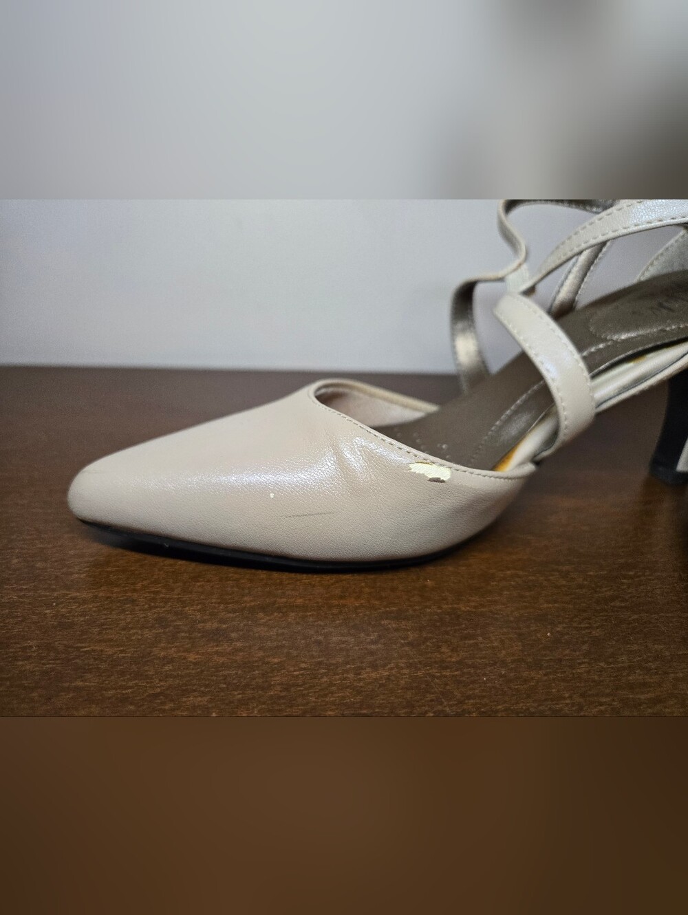 Lifestride nude Pointed Toe Strappy heels - Picture 4 of 8